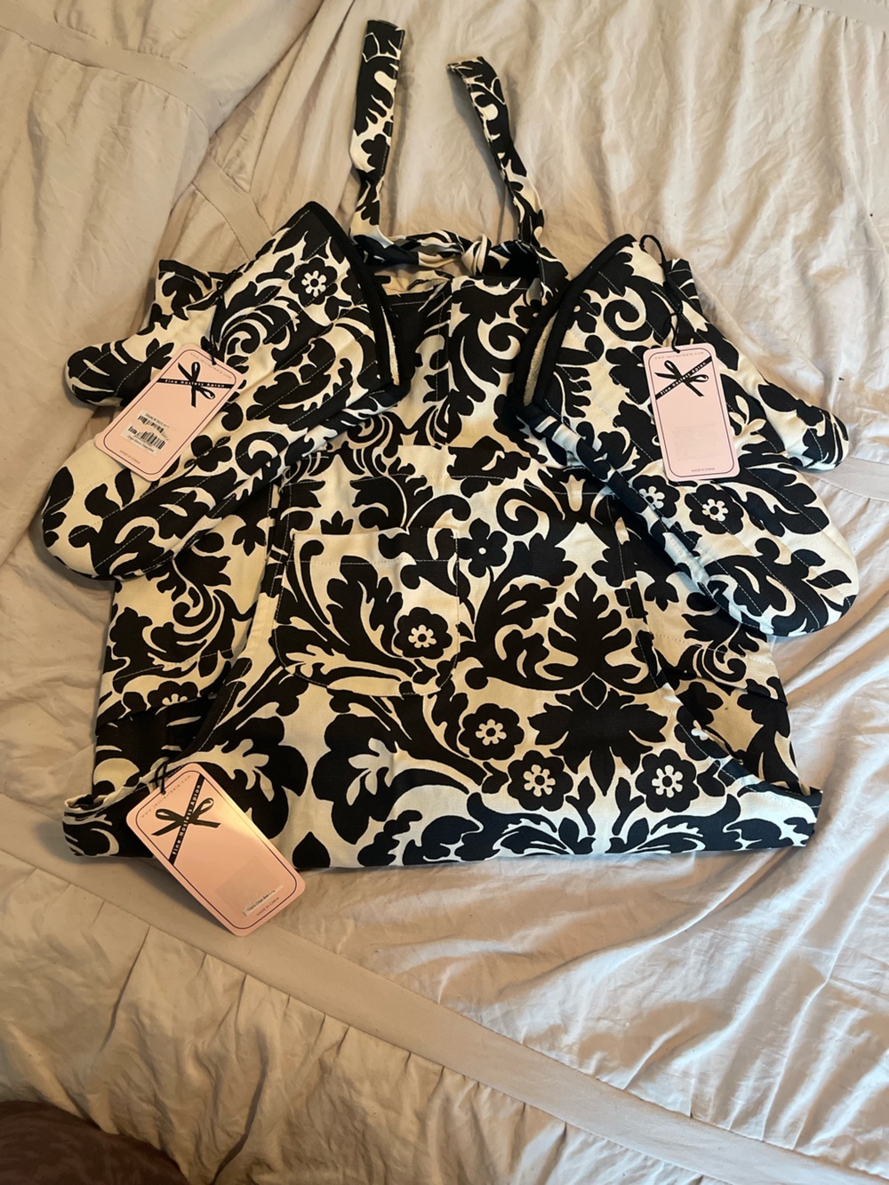 Jessie Steele 3 Piece Black and White Damask Kitchen Set- Apron & Two Oven Mitts